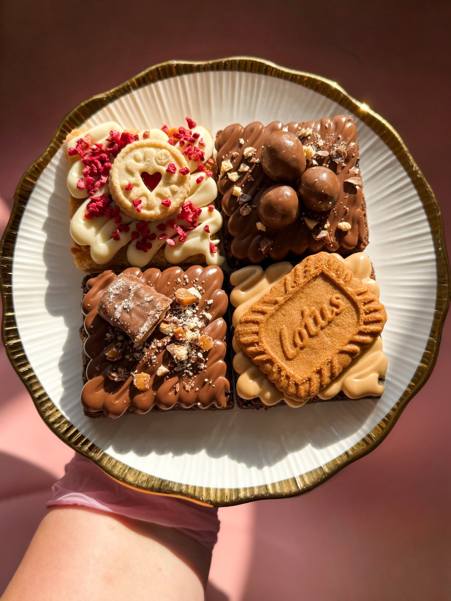 Our Signature brownie box